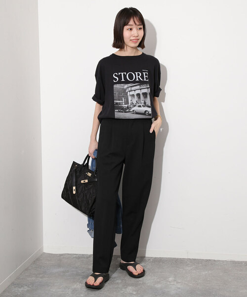 SLOBE IENA(スローブイエナ)の「《WEB/一部店舗限定》クレータークロスバックゴムセミストレートパンツ(スラックス・レディース・ブラック/グレー・38/36)」の3枚目の写真