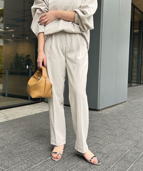 SLOBE IENA(スローブイエナ)の「《WEB/一部店舗限定》クレータークロスバックゴムセミストレートパンツ(スラックス・レディース・ブラック/グレー・38/36)」の16枚目の写真