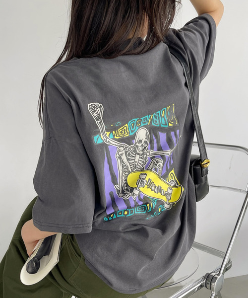 Ada.(エイダ)の「AIR WALK ピグメント加工 半袖 プリント ドクロ Tシャツ(Tシャツ/カットソー・レディース・ブラック/ネイビー/オフホワイト・M/L)」の1枚目の写真