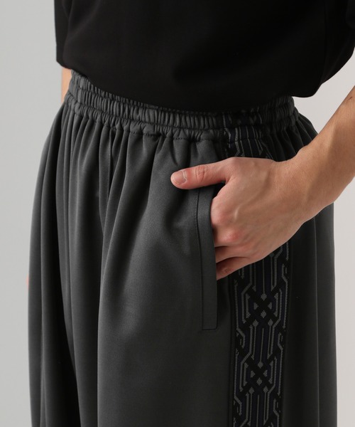 HARE（ハレ）の「スーパーワイドトラックパンツ(HARE)（その他パンツ・メンズ・ブラック/グレー・SMALL/MEDIUM）」の14枚目の写真