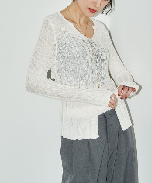 MOCOA'S(モコアズ)の「キーネックメッシュトップス(Tシャツ/カットソー・レディース・ホワイト/ブラック・FREE)」の2枚目の写真