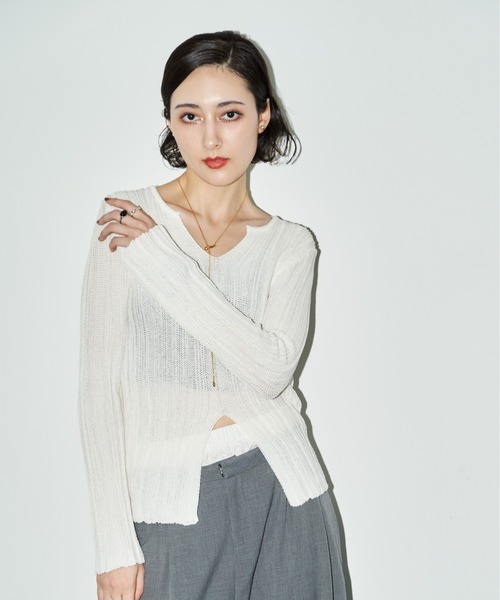 MOCOA'S(モコアズ)の「キーネックメッシュトップス(Tシャツ/カットソー・レディース・ホワイト/ブラック・FREE)」の22枚目の写真