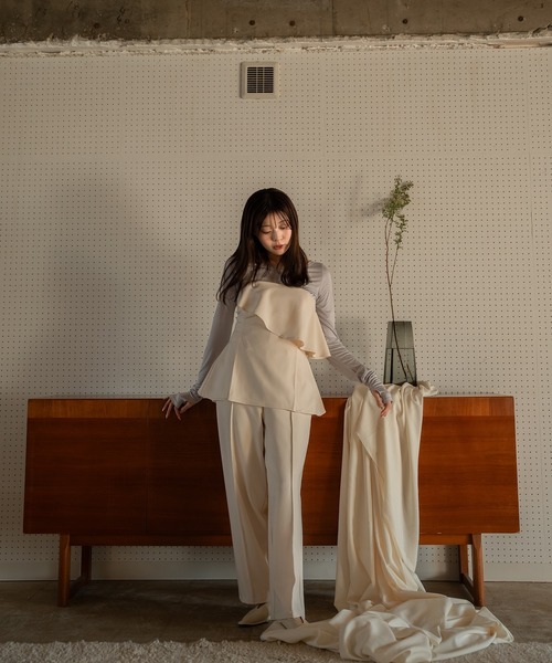 mideal（マイディール）の「frill bare bustier × sheer tops set