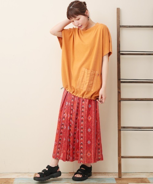 チチカカ（チチカカ）の「裾ドロストドルマンTシャツ【大きい