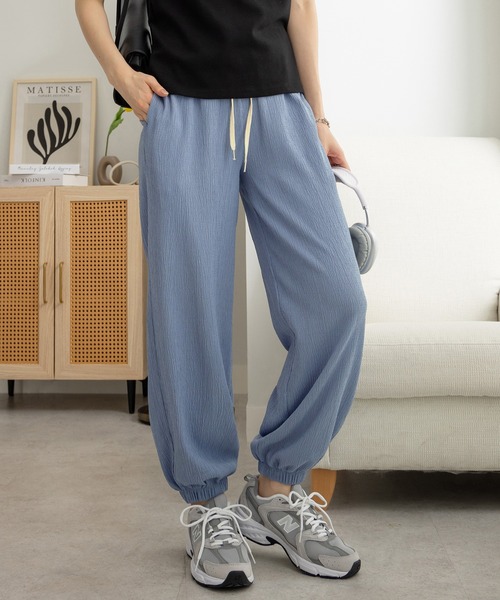 CHAN ME(チャンミ)の「ふくれジャガードジョガーパンツ(その他パンツ・レディース・ブラック/ベージュ/ブルー・MEDIUM/LARGE/X-LARGE)」の10枚目の写真