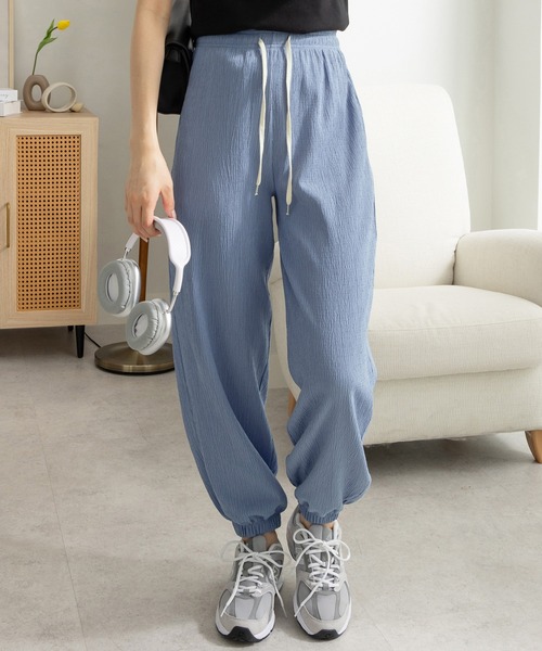 CHAN ME(チャンミ)の「ふくれジャガードジョガーパンツ(その他パンツ・レディース・ブラック/ベージュ/ブルー・MEDIUM/LARGE/X-LARGE)」の11枚目の写真