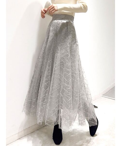 dazzlin(ダズリン)の「ランダムパーツチュールスカート(スカート・レディース・パープル/ブラック/アイボリー/グレー・MEDIUM/SMALL)」の3枚目の写真