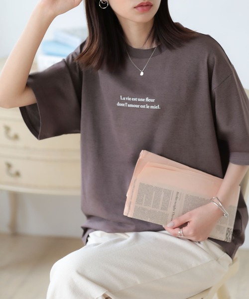 SUNFLOWER EIGHT(サンフラワーエイト)の「ドライタッチ ロゴTシャツ(Tシャツ/カットソー・レディース・グレイッシュベージュ/チャコール/ブラック/ブラウン・FREE)」の17枚目の写真