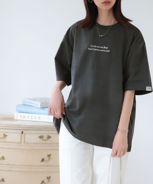 SUNFLOWER EIGHT(サンフラワーエイト)の「ドライタッチ ロゴTシャツ(Tシャツ/カットソー・レディース・グレイッシュベージュ/チャコール/ブラック/ブラウン・FREE)」の19枚目の写真