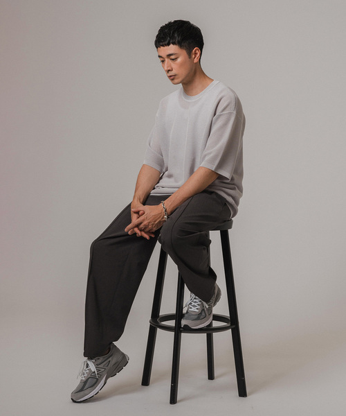EDIFICE(エディフィス)の「ドライメッシュ リラックスフィット ニットTシャツ(ニット/セーター・メンズ・ブラック/ライトグレー/グリーン系その他/ブルー系その他・MEDIUM/LARGE)」の20枚目の写真