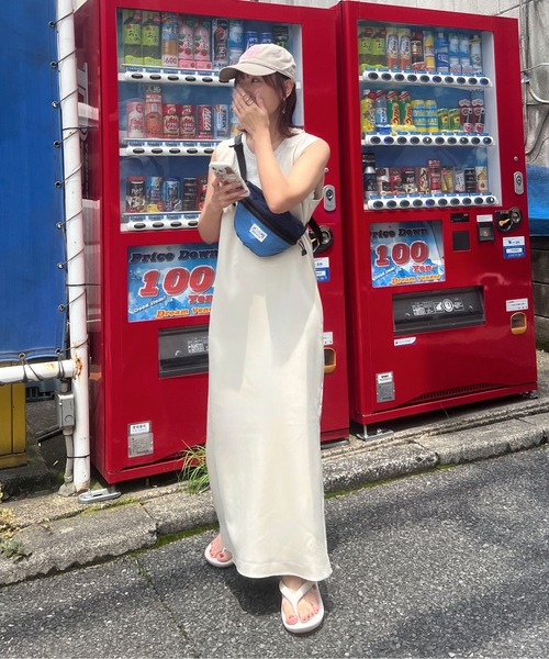 feepur(フェピュール)の「Uネックナローワンピース(ワンピース・レディース・グレー/アイボリー/ブラック・SMALL/MEDIUM)」の14枚目の写真