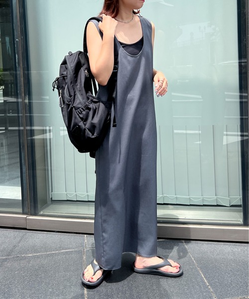 feepur(フェピュール)の「Uネックナローワンピース(ワンピース・レディース・グレー/アイボリー/ブラック・SMALL/MEDIUM)」の15枚目の写真