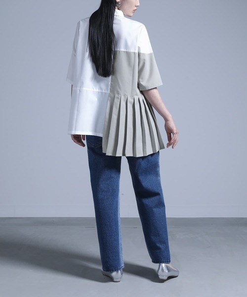 kOhAKU（コハク）の「『配色プリーツシャツ』（シャツ/ブラウス・レディース・オフホワイト/ブラック・2/1）」の21枚目の写真