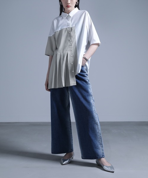 kOhAKU（コハク）の「『配色プリーツシャツ』（シャツ/ブラウス・レディース・オフホワイト/ブラック・2/1）」の22枚目の写真