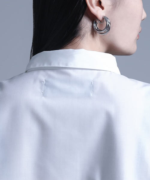 kOhAKU（コハク）の「『配色プリーツシャツ』（シャツ/ブラウス・レディース・オフホワイト/ブラック・2/1）」の19枚目の写真
