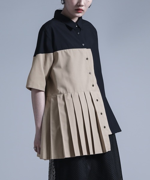 kOhAKU（コハク）の「『配色プリーツシャツ』（シャツ/ブラウス・レディース・オフホワイト/ブラック・2/1）」の16枚目の写真