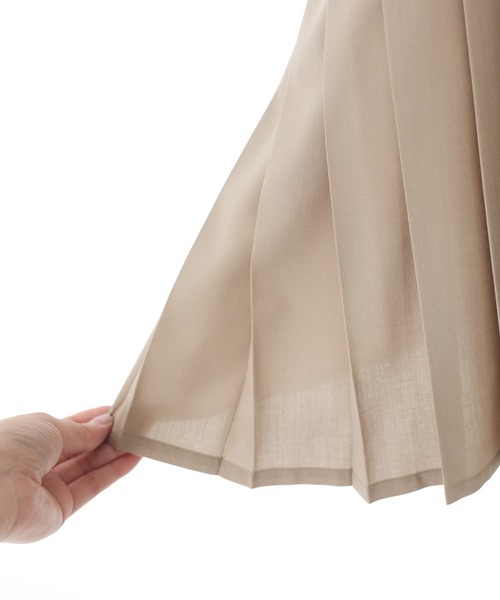 kOhAKU（コハク）の「『配色プリーツシャツ』（シャツ/ブラウス・レディース・オフホワイト/ブラック・2/1）」の5枚目の写真