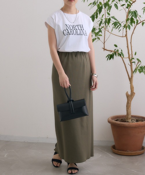 Dignite collier(ディニテコリエ)の「Dignite collier ノースリーブロゴT(Tシャツ/カットソー・レディース・ブラック/ホワイト・FREE)」の18枚目の写真