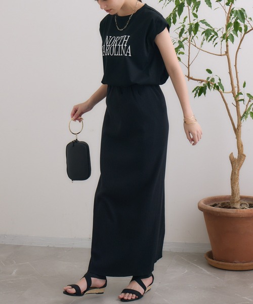 Dignite collier(ディニテコリエ)の「Dignite collier ノースリーブロゴT(Tシャツ/カットソー・レディース・ブラック/ホワイト・FREE)」の5枚目の写真