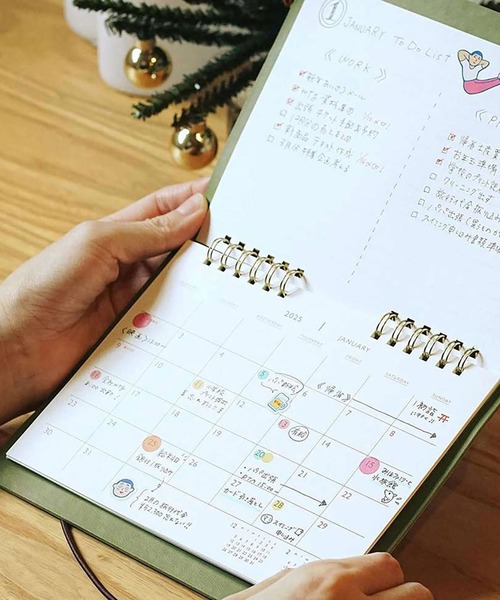 HIGHTIDE（ハイタイド）の「ハイタイド 2025年 カレンダー レプレ カレンダー スケジュール帳 ダイアリー 手帳 卓上（手帳/メモ帳・レディース・カーキ/ライトグレー/ピンク/ダークベージュ/ブルー系その他・FREE）」の8枚目の写真