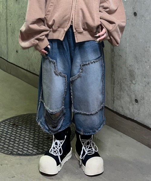 XU(エックスユー)の「ストリートファッション XU エックスユー damage half denim pants ダメージハーフデニムパンツ ダメージジーンズ ダメージパンツ ダブルニー フリンジパンツ ジーパン 韓国ファッション 韓国ストリート(デニムパンツ・メンズ・ブルー・ONE SIZE)」の6枚目の写真