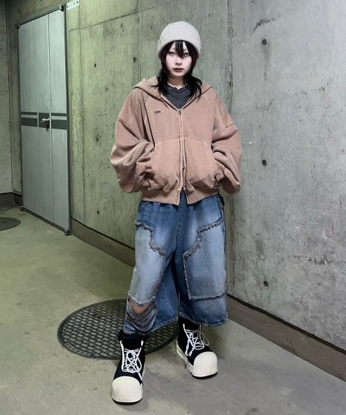 XU(エックスユー)の「ストリートファッション XU エックスユー damage half denim pants ダメージハーフデニムパンツ ダメージジーンズ ダメージパンツ ダブルニー フリンジパンツ ジーパン 韓国ファッション 韓国ストリート(デニムパンツ・メンズ・ブルー・ONE SIZE)」の3枚目の写真
