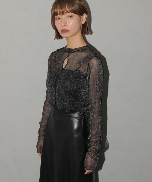 cheriella（シェリエラ）の「【cheriella】新色追加　ウェーブホール　ソフトラメシアートップス（Tシャツ/カットソー・レディース・ブラック/ブルーグリーン/チャコール/アイボリー・M）」の8枚目の写真