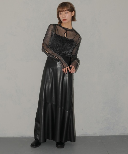 cheriella（シェリエラ）の「【cheriella】新色追加　ウェーブホール　ソフトラメシアートップス（Tシャツ/カットソー・レディース・ブラック/ブルーグリーン/チャコール/アイボリー・M）」の14枚目の写真