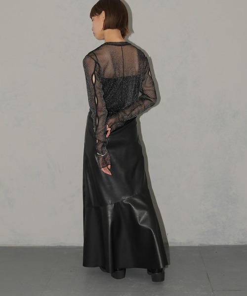 cheriella（シェリエラ）の「【cheriella】新色追加　ウェーブホール　ソフトラメシアートップス（Tシャツ/カットソー・レディース・ブラック/ブルーグリーン/チャコール/アイボリー・M）」の16枚目の写真