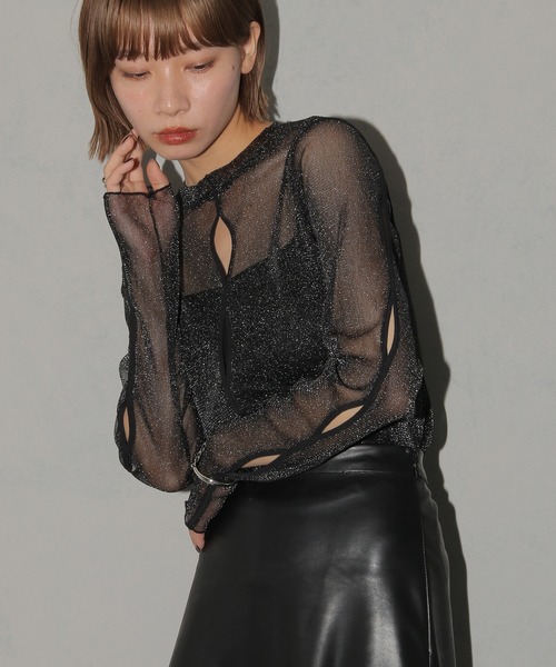 cheriella（シェリエラ）の「【cheriella】新色追加　ウェーブホール　ソフトラメシアートップス（Tシャツ/カットソー・レディース・ブラック/ブルーグリーン/チャコール/アイボリー・M）」の5枚目の写真