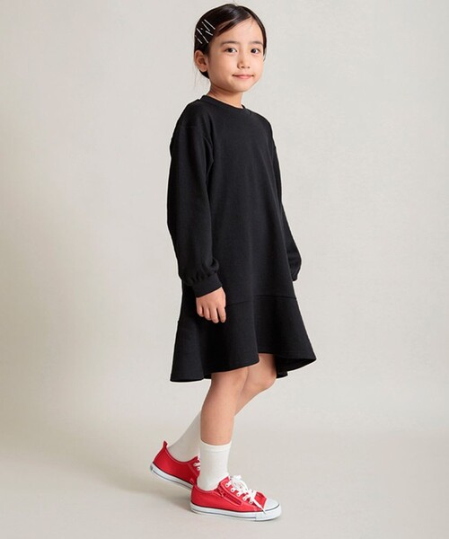 DRC branshes(ディーアールシーブランシェス)の「【WEB限定/DRC/やわらか薄手裏毛】裾フレア切替・袖ボリューム長袖ワンピース(ワンピース・キッズ・ラベンダー/ブルー/グレー/ブラック・90/110/100/130/120/150/140)」の2枚目の写真