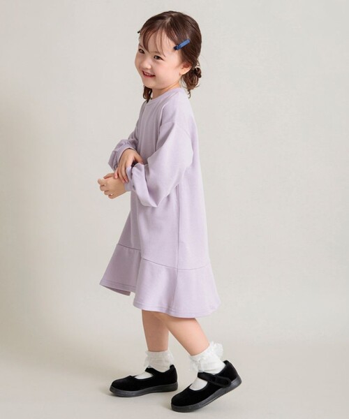 DRC branshes(ディーアールシーブランシェス)の「【WEB限定/DRC/やわらか薄手裏毛】裾フレア切替・袖ボリューム長袖ワンピース(ワンピース・キッズ・ラベンダー/ブルー/グレー/ブラック・90/110/100/130/120/150/140)」の17枚目の写真