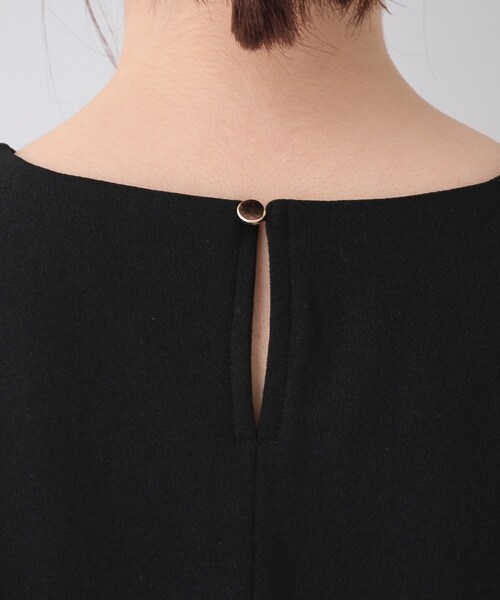 SHOO・LA・RUE（シューラルー）の「【S-3L/お袖デザイン2WAY】異素材ドッキングワンピース（ワンピース・レディース・ブラック/ナチュラル・05/01/02/03/04）」の17枚目の写真