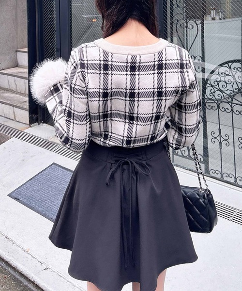 INGNI(イング)の「チェック柄ジャガード袖口ファーニット(ニット/セーター・レディース・オフホワイト/ブラック・M)」の7枚目の写真