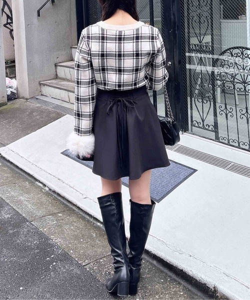 INGNI(イング)の「チェック柄ジャガード袖口ファーニット(ニット/セーター・レディース・オフホワイト/ブラック・M)」の11枚目の写真