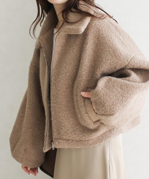 Social GIRL(ソーシャルガール)の「ボリューム袖 シープボア ショートブルゾン ボアジャケット ステンカラーコート(ブルゾン・レディース・チャコールグレー/ブラック/アイボリー/グレイッシュベージュ・M)」の14枚目の写真