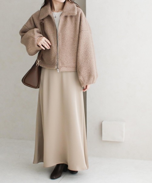 Social GIRL(ソーシャルガール)の「ボリューム袖 シープボア ショートブルゾン ボアジャケット ステンカラーコート(ブルゾン・レディース・チャコールグレー/ブラック/アイボリー/グレイッシュベージュ・M)」の15枚目の写真