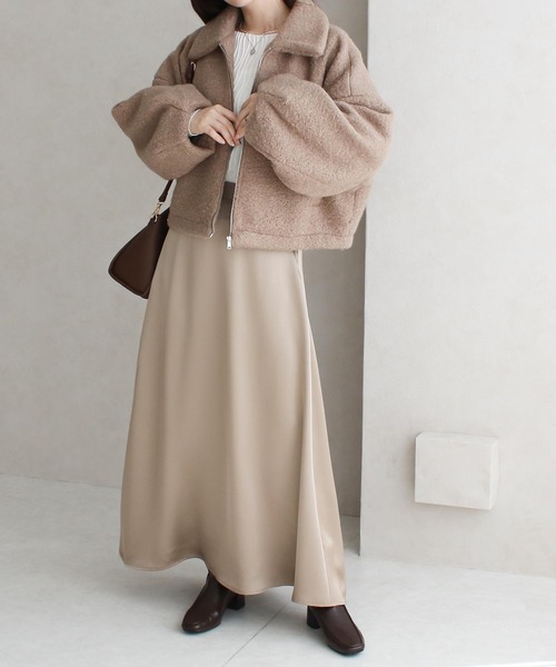 Social GIRL(ソーシャルガール)の「ボリューム袖 シープボア ショートブルゾン ボアジャケット ステンカラーコート(ブルゾン・レディース・チャコールグレー/ブラック/アイボリー/グレイッシュベージュ・M)」の20枚目の写真