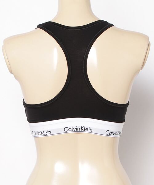 Calvin Klein Underwear（カルバンクラインアンダーウェア）の「Calvin Klein Underwear / カルバン・クライン アンダーウェア：Lightly Lined Bralette：QF3785AD[DEA]（スポーツブラ・レディース・ホワイト/ブラック・M/S）」の4枚目の写真
