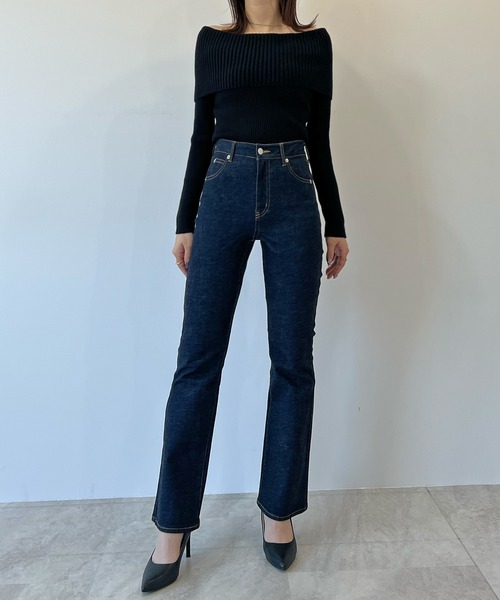 Futier land（フューティアランド）の「美脚フレアデニムパンツ（デニムパンツ・レディース・ブラック/ネイビー・マルチサイズ）」の12枚目の写真