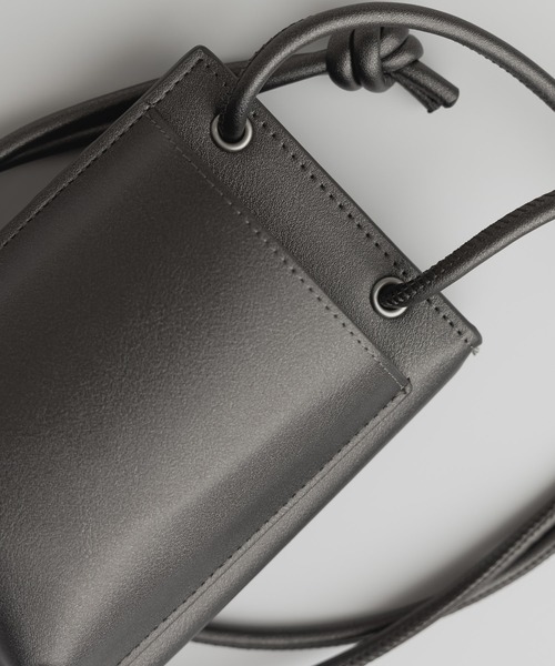 remer（リメール）の「mini shoulder wallet bag / ミニショルダーウォレットバッグ（ショルダーバッグ・メンズ・アイボリー/ブラック/ブラック×シルバー・FREE）」の17枚目の写真