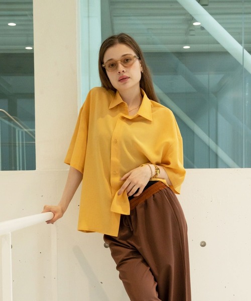 【セール】solid half sleeve shirts（シャツ/ブラウス）｜skoool（スクール）