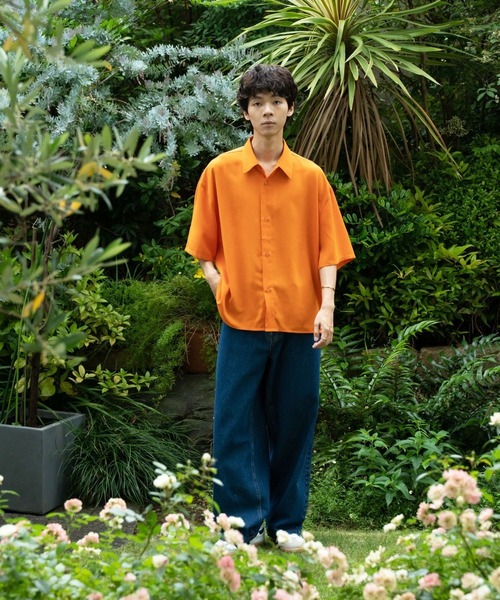 【セール】solid half sleeve shirts（シャツ/ブラウス）｜skoool（スクール）