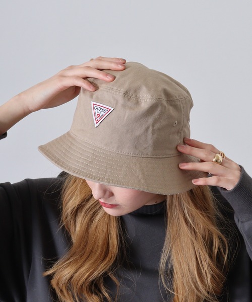 Guess(ゲス)の「GUESS CTTN TWILL BUCKET HAT W/ORIGINAL LABEL ハット(ハット・レディース・ブラック/ベージュ/ホワイト・ONE SIZE)」の16枚目の写真