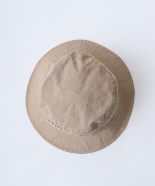 Guess(ゲス)の「GUESS CTTN TWILL BUCKET HAT W/ORIGINAL LABEL ハット(ハット・レディース・ブラック/ベージュ/ホワイト・ONE SIZE)」の11枚目の写真