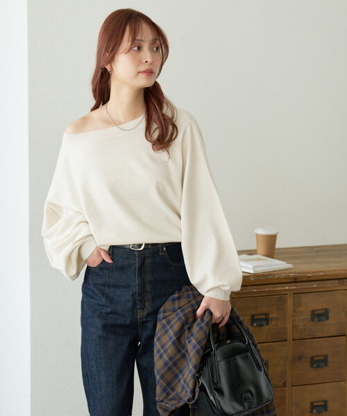 DISCOAT（ディスコート）の「モチモチワンショルプルオーバー《WEB限定カラーあり》（ニット/セーター・レディース・モカ/チャコールグレー/ブラウン/ブラック/オフホワイト・FREE）」の8枚目の写真