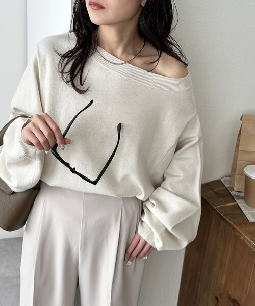 DISCOAT（ディスコート）の「モチモチワンショルプルオーバー《WEB限定カラーあり》（ニット/セーター・レディース・モカ/チャコールグレー/ブラウン/ブラック/オフホワイト・FREE）」の11枚目の写真