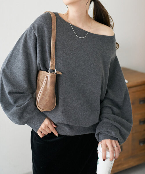 DISCOAT（ディスコート）の「モチモチワンショルプルオーバー《WEB限定カラーあり》（ニット/セーター・レディース・モカ/チャコールグレー/ブラウン/ブラック/オフホワイト・FREE）」の20枚目の写真