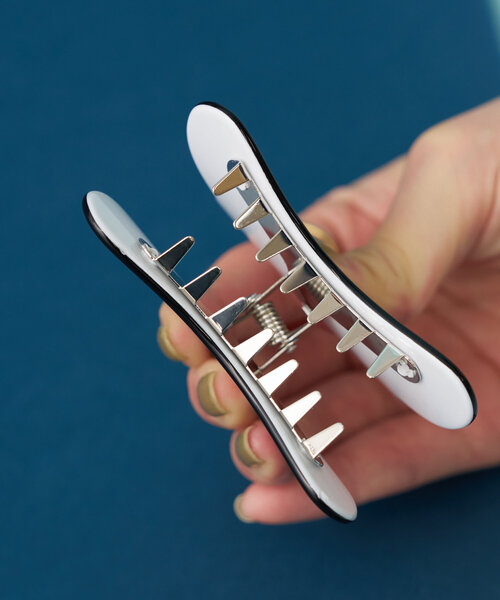 BIRTHDAY BAR(バースデイバー)の「umao×BIRTHDAY BAR バンスヘアクリップ(バレッタ/ヘアクリップ・レディース・ホワイト/ブラック・0)」の11枚目の写真