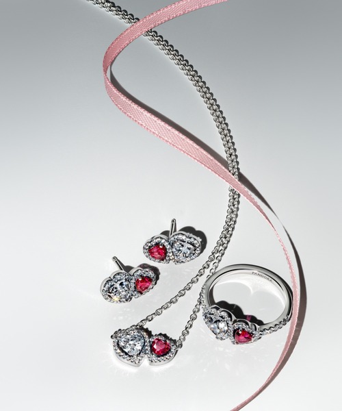 PANDORA(パンドラ)の「ハロー ハート スタッド ピアス(ピアス(両耳用)・レディース・シルバー・FREE)」の5枚目の写真
